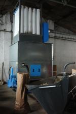 Brikettierpresse BRIKLIS BrikStar 200-19 |  Holzabfallverarbeitung | Holzverarbeitungs-Maschinen | BRIKLIS, spol. s r.o.