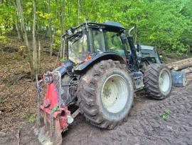 Forsttraktor VALTRA T193 |  Forsttechnik | Holzverarbeitungs-Maschinen | KOMITrade s.r.o.