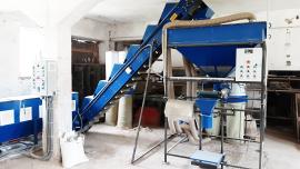 Pelletierpresse Peletovací linka |  Holzabfallverarbeitung | Holzverarbeitungs-Maschinen | Pila Hradec 